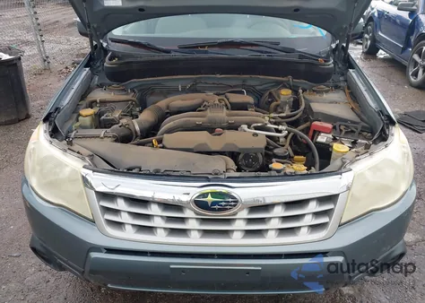 2012 Subaru Forester 2.5X Premium z USA, uszkodzony, nr VIN JF2SHADC8CH466939